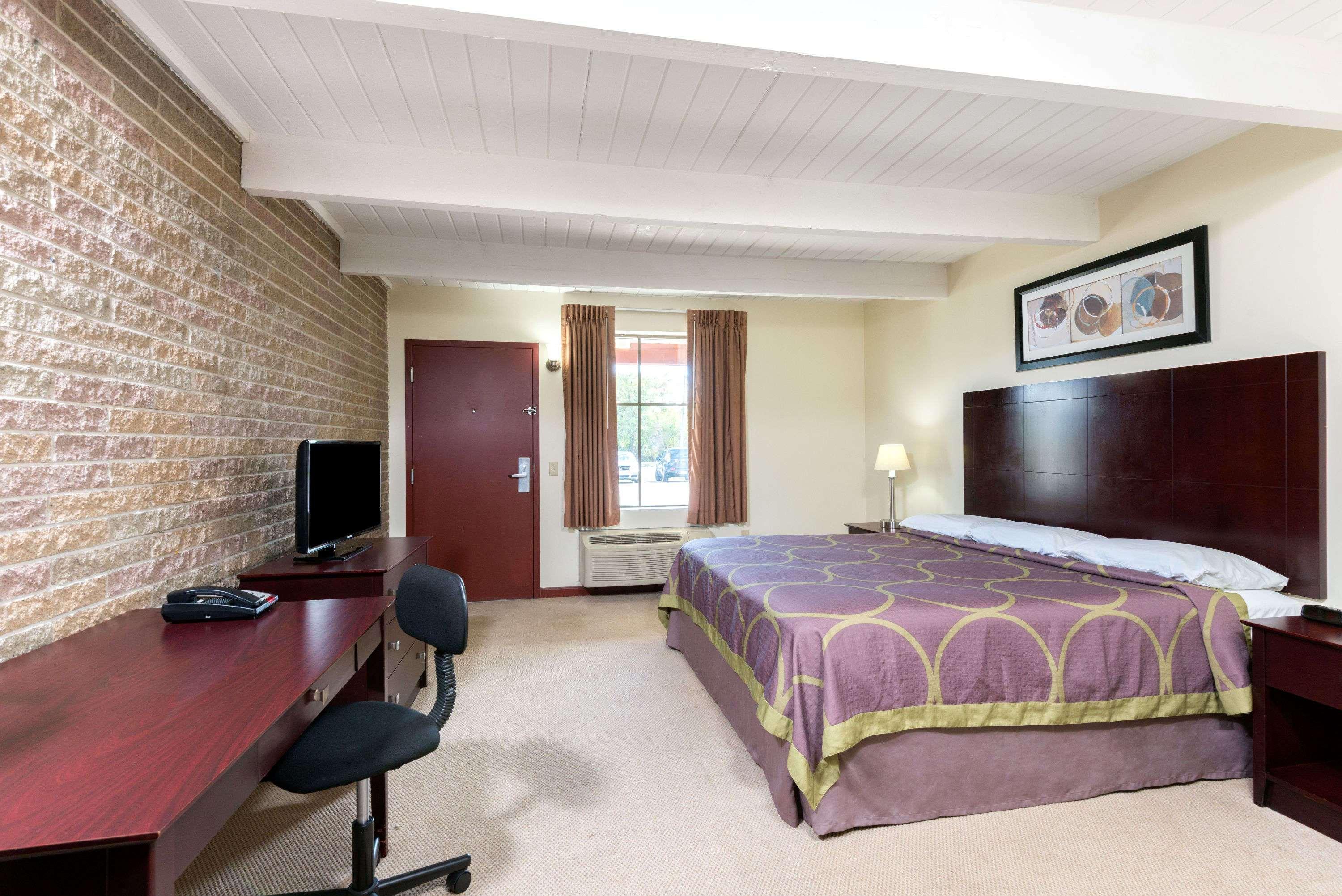 Super 8 By Wyndham Beaver Falls Экстерьер фото